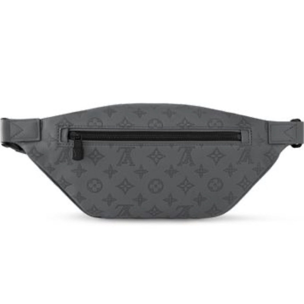Louis Vuitton Discovery Bumbag View 3
